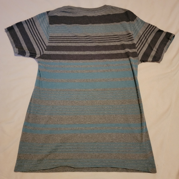 Airwalk Striped V-Neck Tee [M] Gray/Blue/Black - Picture 3 of 3